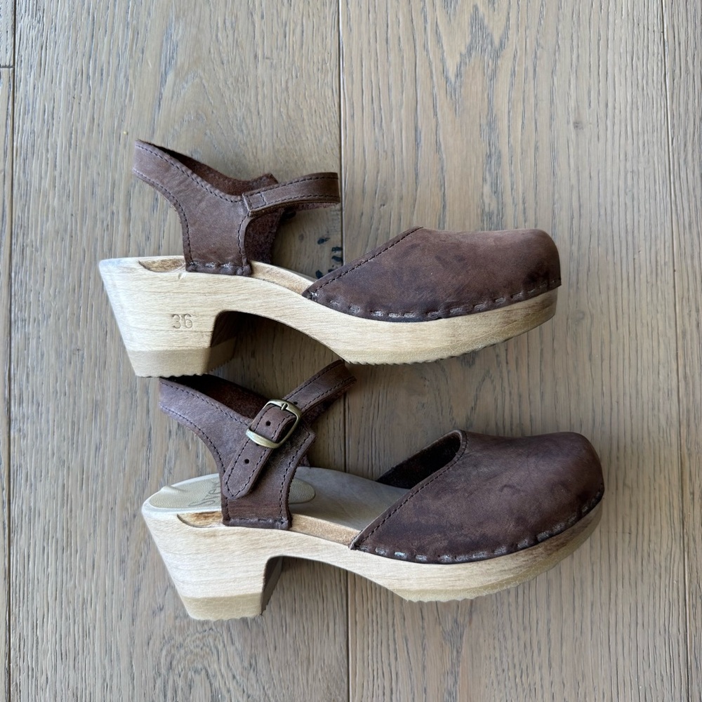 Sven Brown Leather Women's Clogs